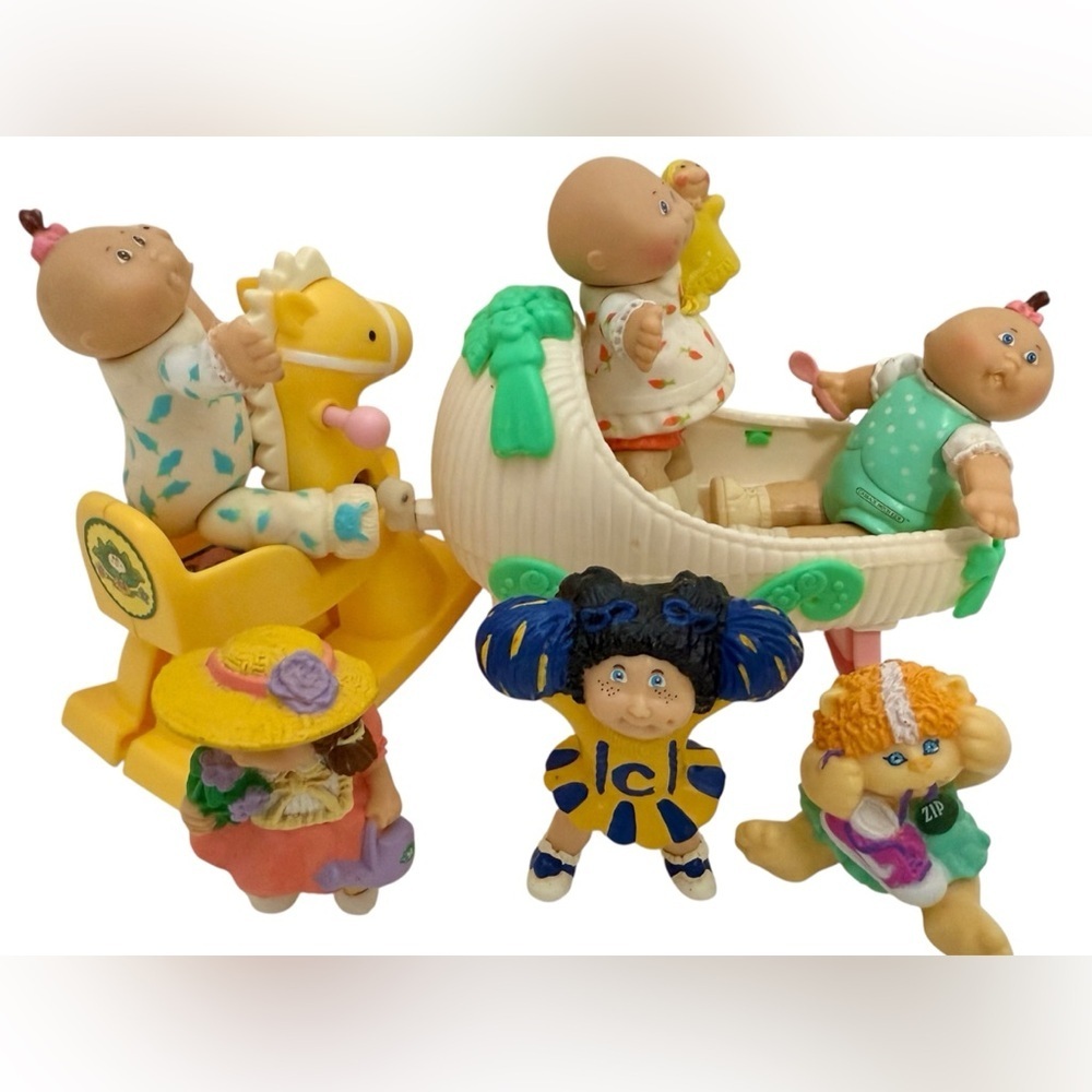 Cabbage Patch Kids Wind Up Toys & Figurine Lot